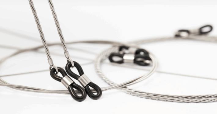 Collier in der Ausführung als Spiralkette Collier als Spiralkette in Silber oder Edelstahl.